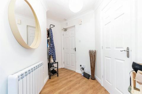 2 bedroom apartment for sale, The Spinnakers, Liverpool, Merseyside, L19