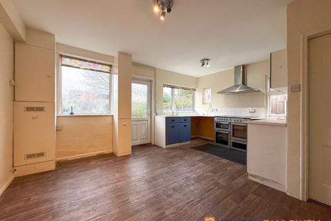 3 bedroom semi-detached house for sale, Rufford Avenue, Newark NG24