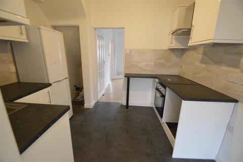 2 bedroom terraced house for sale, Haresfield Road, Dagenham