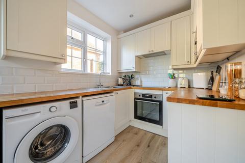 undefined, Curling Vale, Surrey GU2