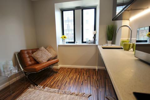 2 bedroom apartment to rent, Princess Street, Manchester M1