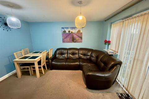 undefined, Beech Grove, Leeds LS8