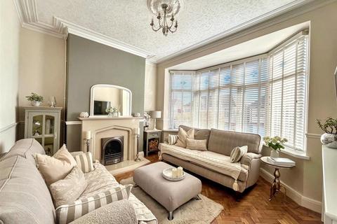 3 bedroom semi-detached house for sale, Keynsham Avenue, Newport