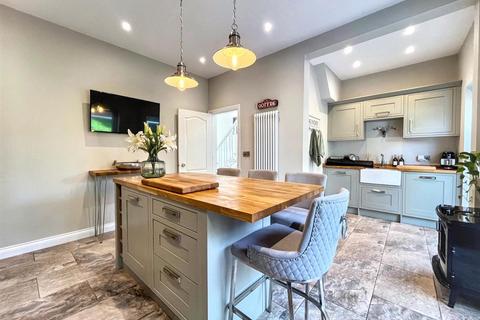 3 bedroom semi-detached house for sale, Keynsham Avenue, Newport