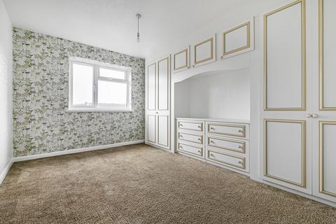 2 bedroom maisonette for sale, Sunbury Road, Feltham, TW13