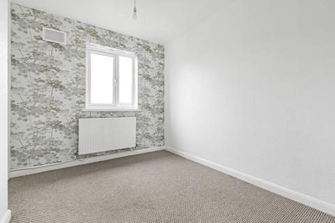 2 bedroom maisonette for sale, Sunbury Road, Feltham, TW13