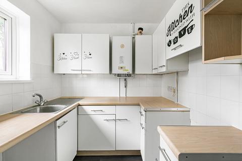 2 bedroom maisonette for sale, Sunbury Road, Feltham, TW13