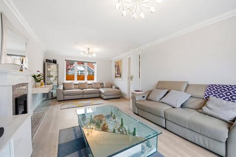 undefined, Tiverton Crescent, Kingsmead, Milton Keynes, MK4