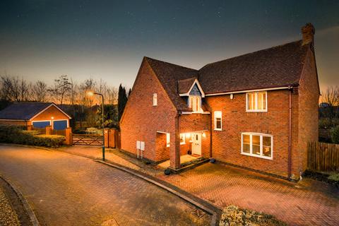 undefined, Tiverton Crescent, Kingsmead, MK4