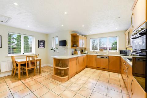 undefined, Tiverton Crescent, Kingsmead, MK4