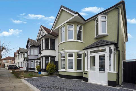 3 bedroom semi-detached house for sale, Somersby Gardens, Ilford, IG4