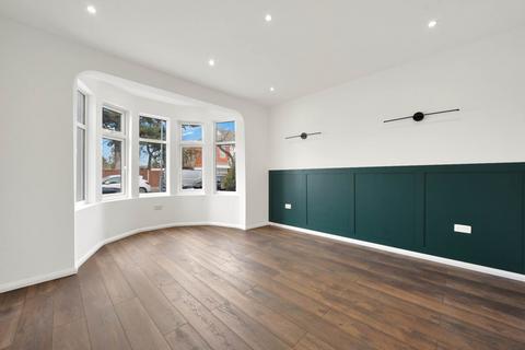 3 bedroom semi-detached house for sale, Somersby Gardens, Ilford, IG4