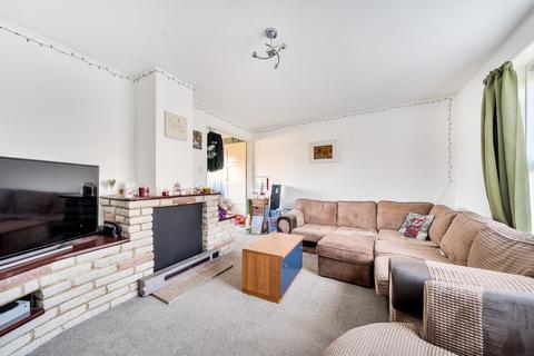 3 bedroom semi-detached house for sale, Chedworth Crescent, Hampshire PO6