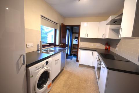 2 bedroom flat to rent, Birchgrove, Kirkhill, IV5