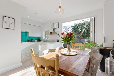 4 bedroom terraced house for sale, Phyllis Avenue, Motspur Park KT3