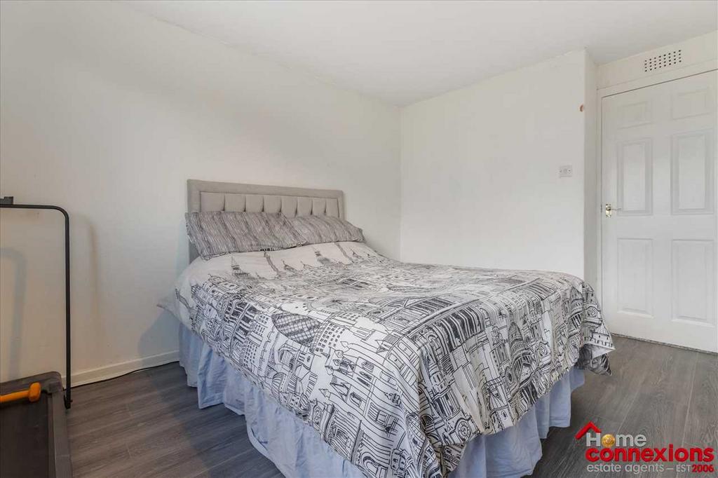 Bedroom Two (2)