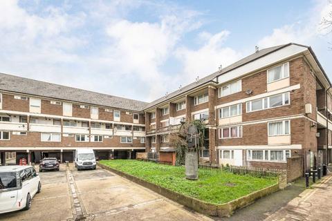 2 bedroom flat to rent, Fenwick Place, London SW9