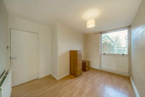 2 bedroom flat to rent, Fenwick Place, London SW9