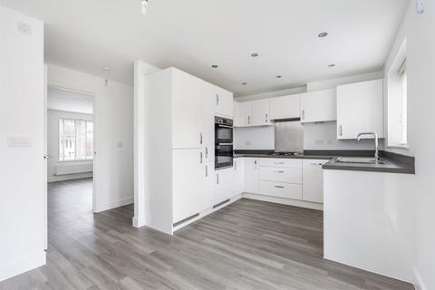 3 bedroom terraced house to rent, Sandyfields Lane, Colden Common, SO21