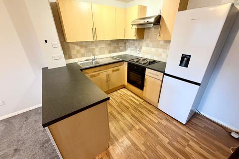 1 bedroom terraced house to rent, Pippins Court, Ashford TW15