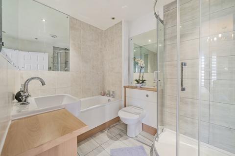 4 bedroom house to rent, Magdalene Gardens, London, N20