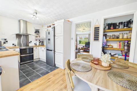 undefined, Barley Crescent, Long Meadow, Worcester, Worcestershire, WR4