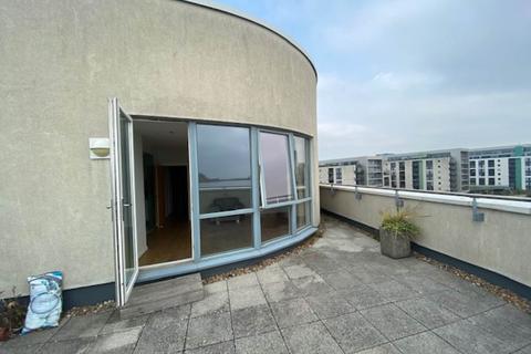 undefined, Watermark, Cardiff,