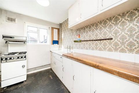 2 bedroom flat for sale, Reedworth Street, London SE11