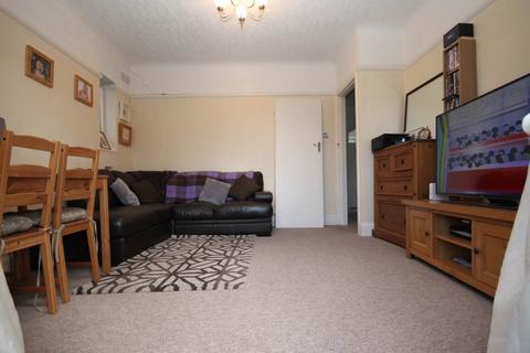 2 bedroom flat to rent, Oak Avenue , Christchurch , Dorset