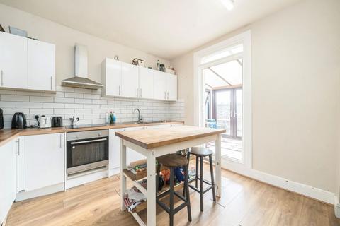 4 bedroom terraced house to rent, Oxford Gardens, London W4