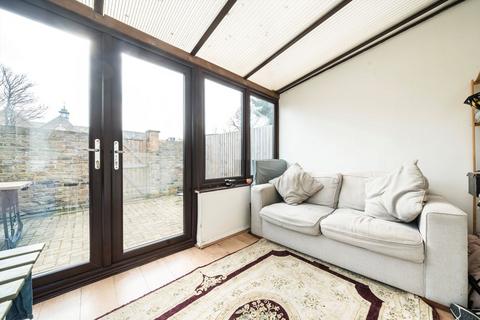 4 bedroom terraced house to rent, Oxford Gardens, London W4