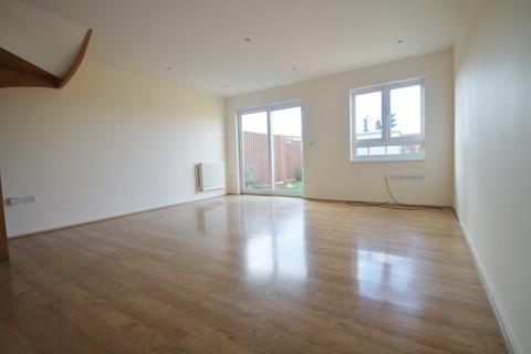undefined, Elvedon Road, Feltham, TW13