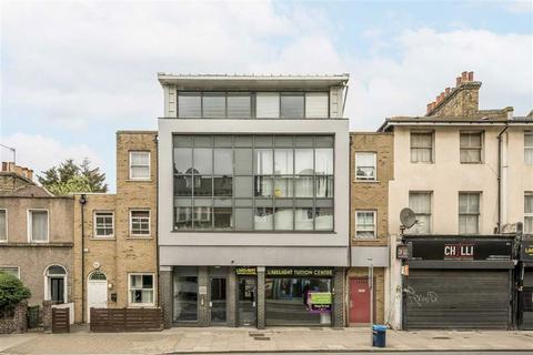 Lee High Road, London SE13