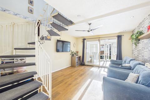 2 bedroom semi-detached house for sale, Northleach Close, Worcester, Worcestershire, WR4