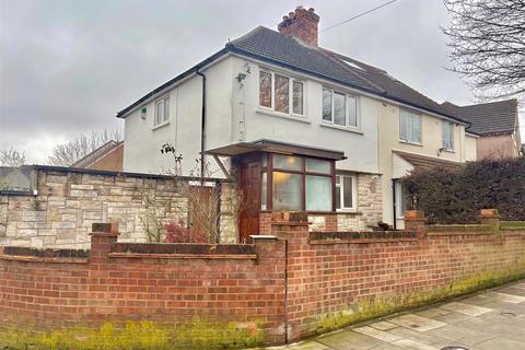 3 bedroom detached house to rent, Acton