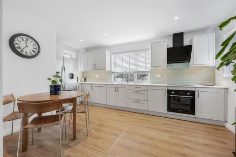 3 bedroom detached house for sale, Hemdean Road, Caversham, RG4