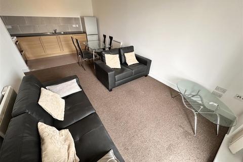 2 bedroom apartment to rent, Springfield Court, Dean Road, Salford