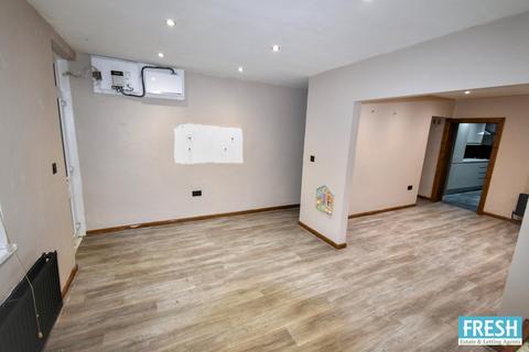 3 bedroom semi-detached house for sale, Maes Y Glenyn, Penclawdd, Swansea, SA4
