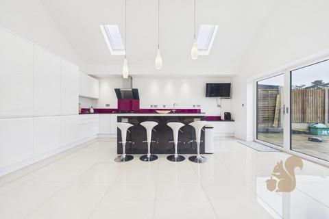 undefined, Remus Close, Colchester