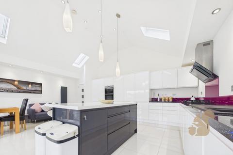 undefined, Remus Close, Colchester