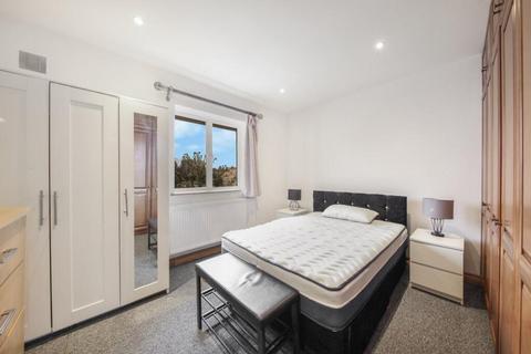 3 bedroom flat to rent, Abercorn Place, London, NW8