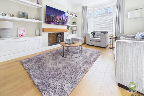 undefined, Beautiful 3 Bedroom Home in Sought After Upper Gillingham Conservation  Area.