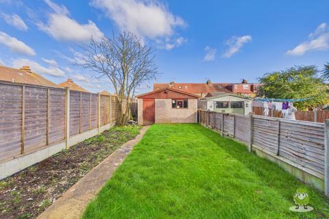undefined, Beautiful 3 Bedroom Home in Sought After Upper Gillingham Conservation  Area.