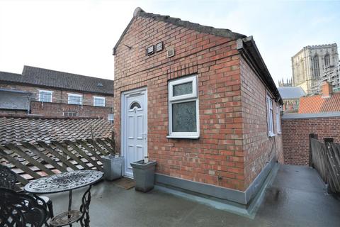 undefined, Goodramgate, York