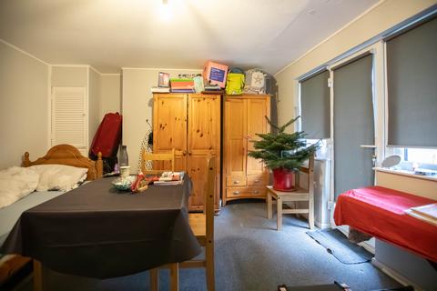 2 bedroom flat for sale, Townhill Road, Hamilton ML3