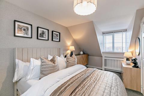 3 bedroom semi-detached house for sale, Sycamore Drive, Castleford, West Yorkshire