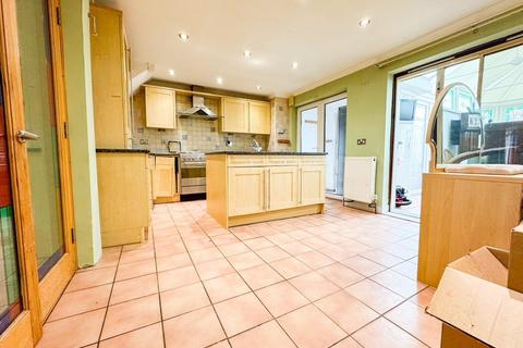 3 bedroom end of terrace house for sale, Sycamore Drive, Patchway, Bristol, BS34
