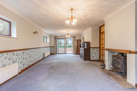 4 bedroom detached bungalow for sale, Detached Bungalow in Little Dunham
