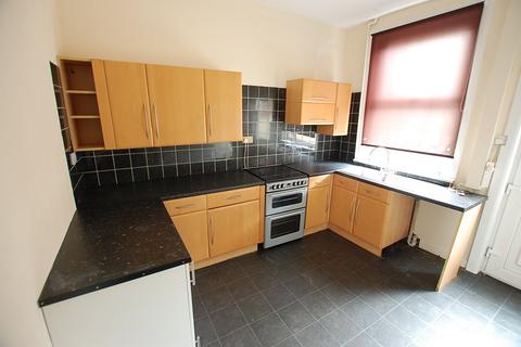 2 bedroom terraced house to rent, Kings Road, Greater Manchester OL6