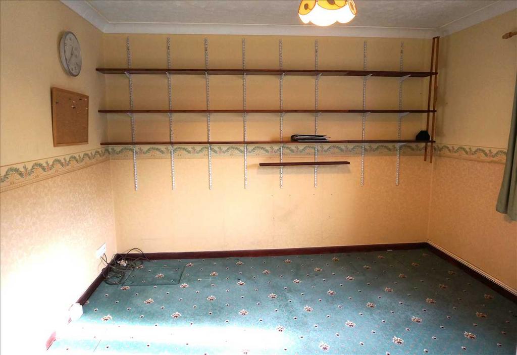 Bedroom 4 / home